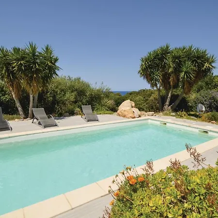 Amazing In W/ Outdoor Swimming Pool, Wifi And 3 Bedrooms